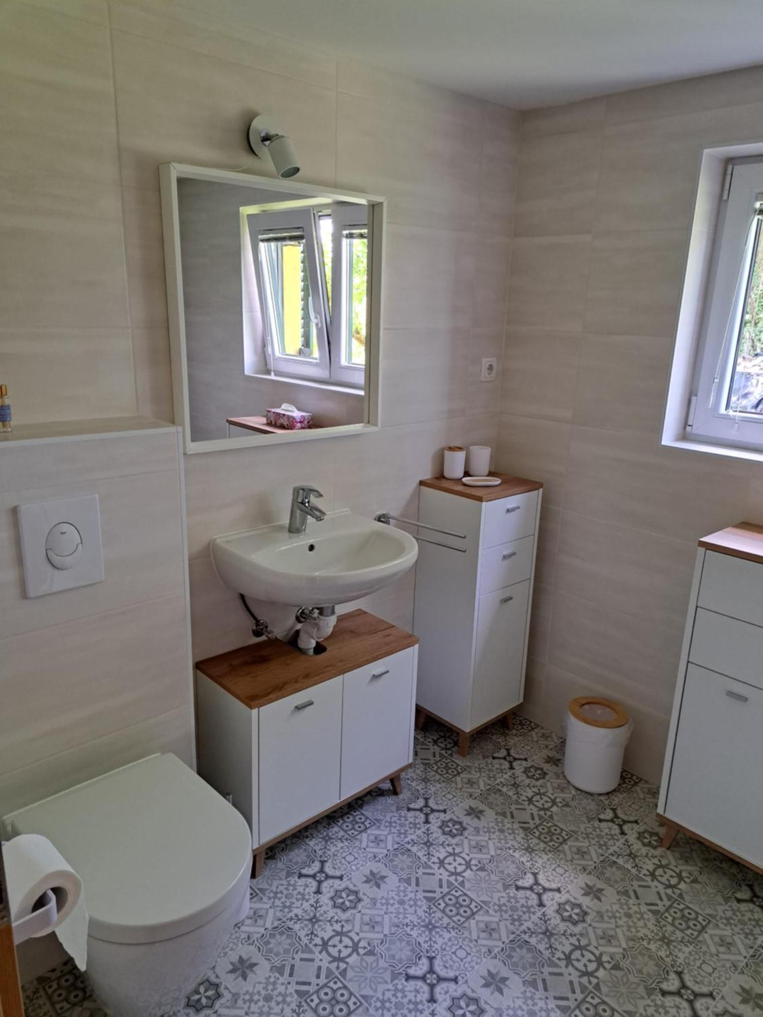 Vikend Hisa Vrhe Villa Senovo Eksteriør billede